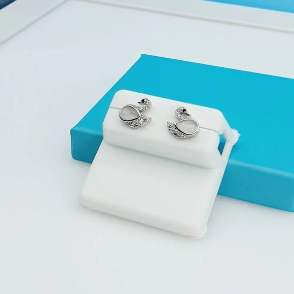 "925 Sterling Silver CZ Beautiful Earrings for Women, 1USPAR4129 - Picture 8 of 11